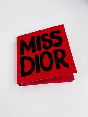 Dior Miss Dior post-it note